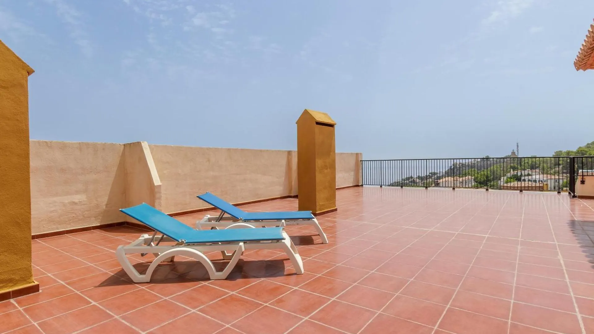 Apartamentos Best Alcazar La Herradura  Aparthotel La Herradura (Granada)
