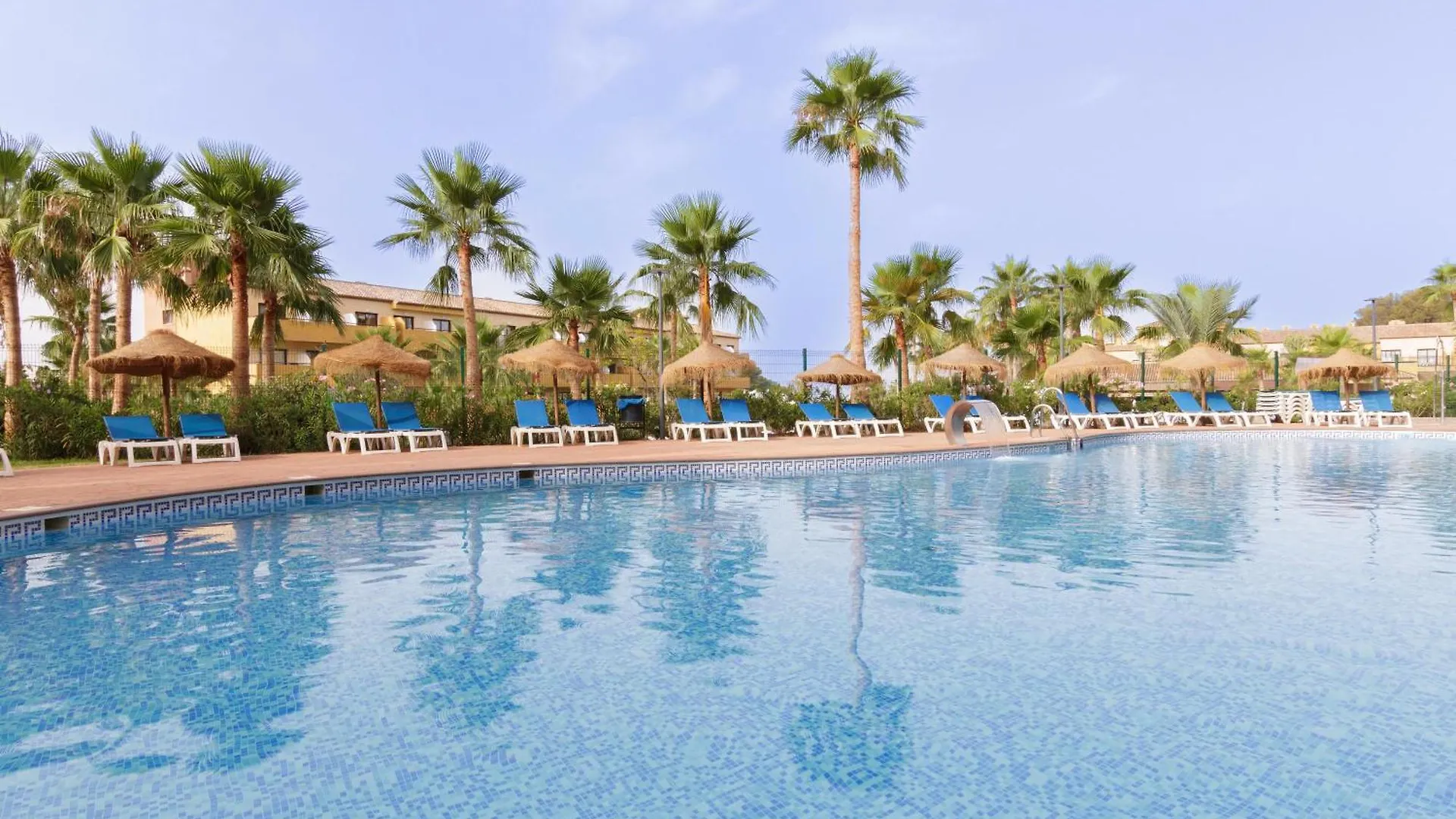 Apartamentos Best Alcazar La Herradura