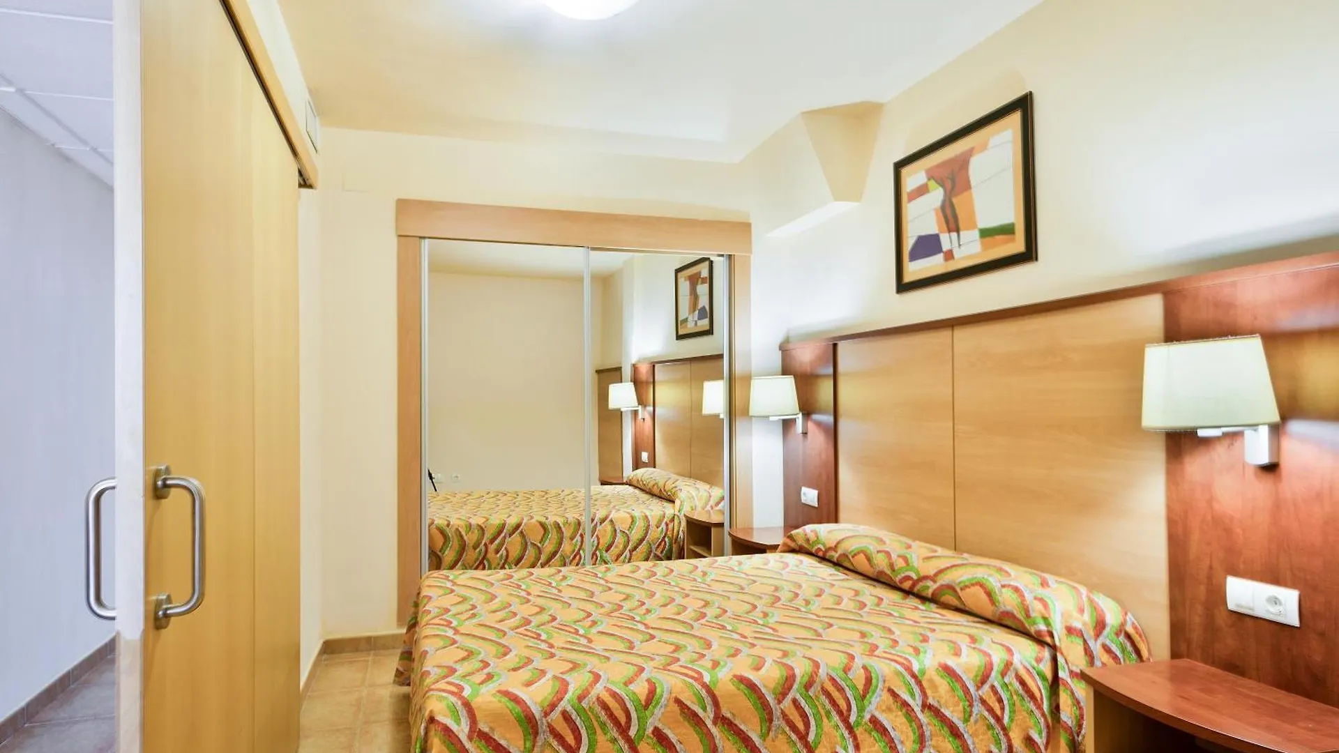 Apartamentos Best Alcazar La Herradura