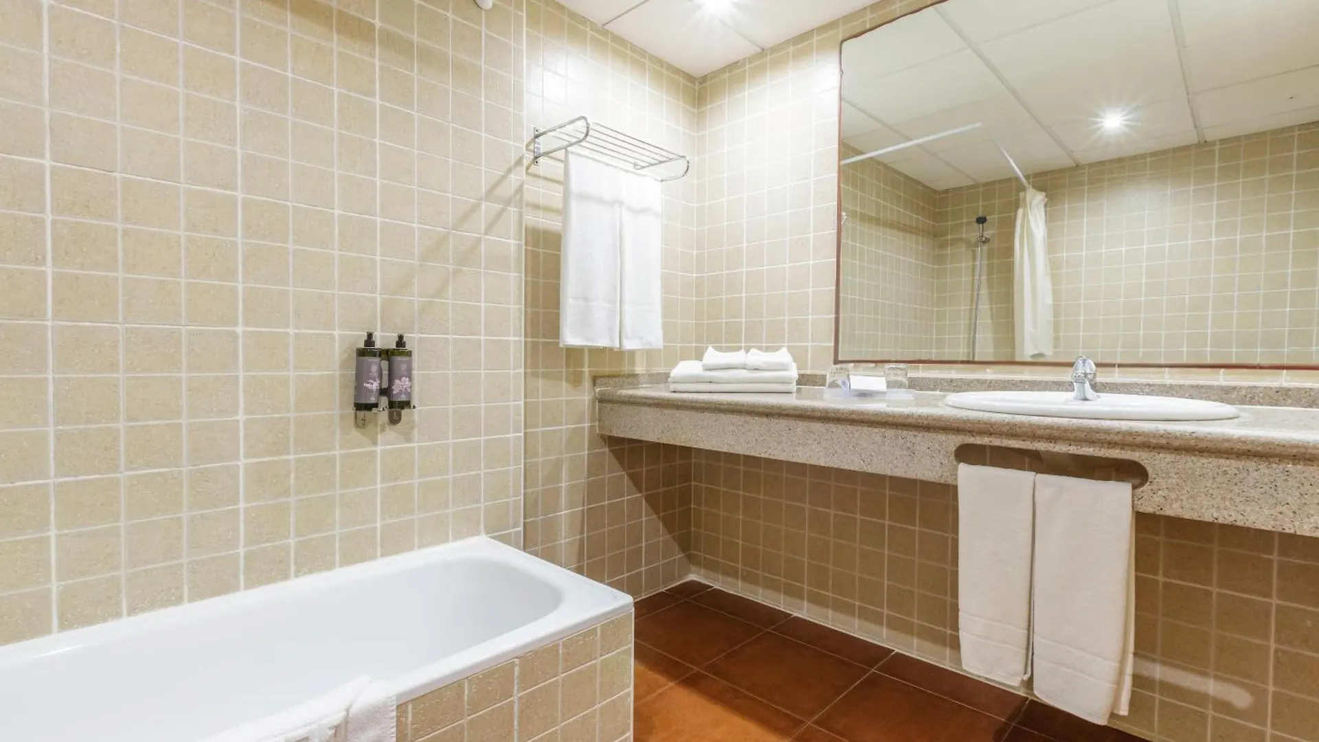 Apartamentos Best Alcazar La Herradura  Aparthotel La Herradura (Granada)