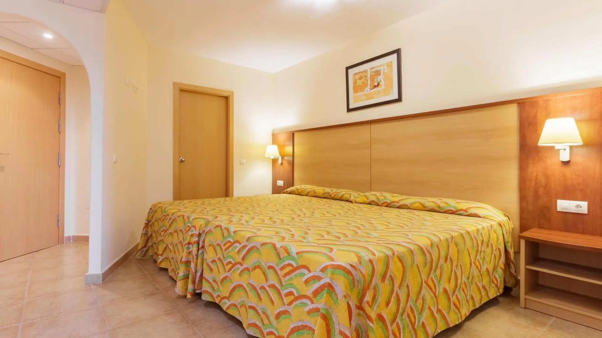 Apartamentos Best Alcazar La Herradura