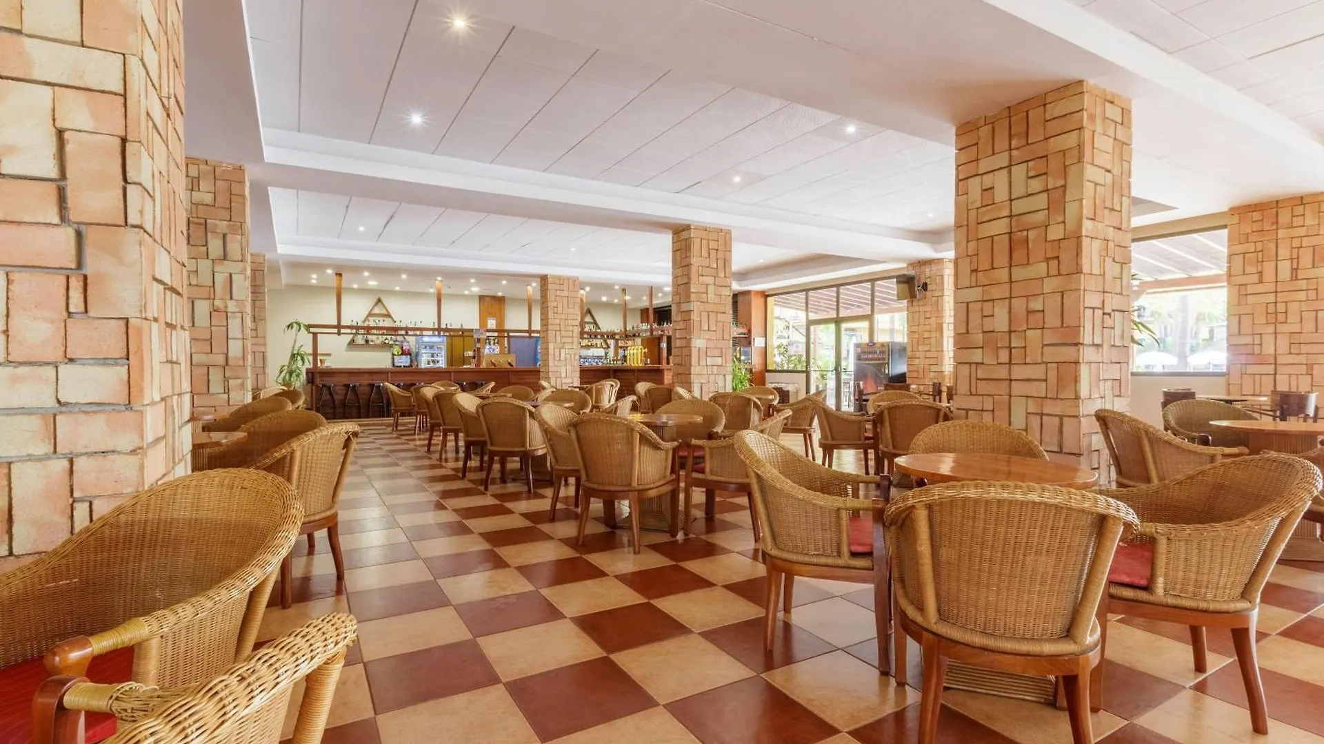 Apartamentos Best Alcazar La Herradura  Aparthotel