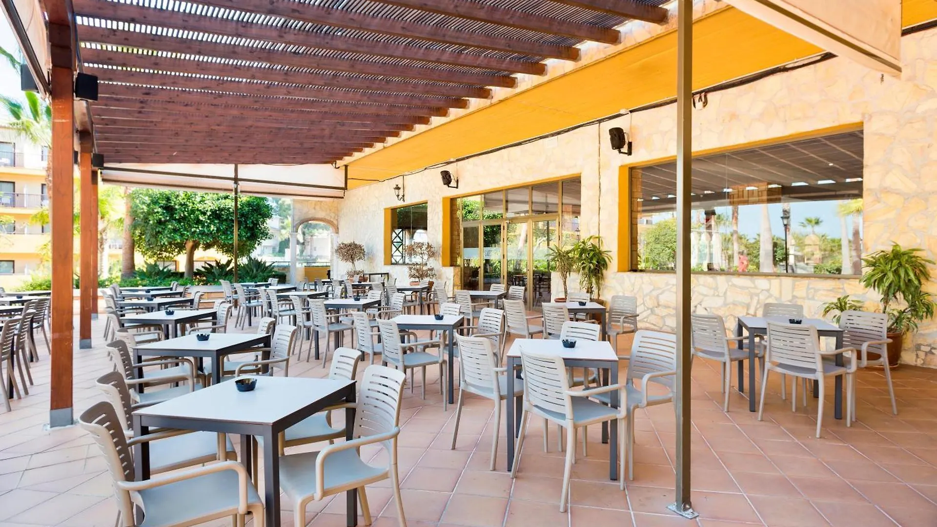 Apartamentos Best Alcazar La Herradura