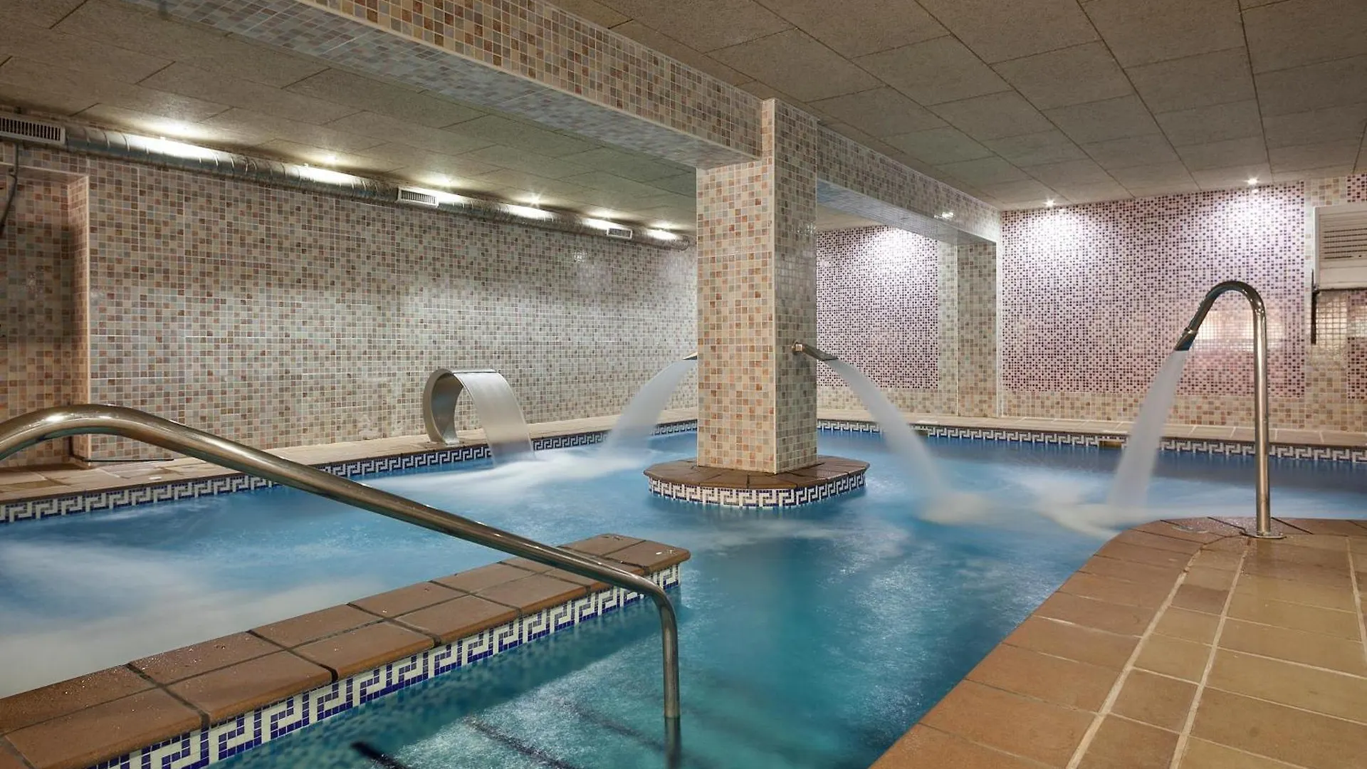 Apartamentos Best Alcazar La Herradura  Aparthotel